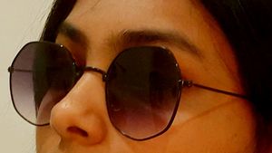 LOCAL NOT BRANDED Stylish Sunglasses Goggles