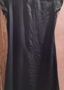 Stylish Black Tunic with Floral Accent
