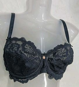❤️‍🔥 Elegant Black Lace Bra