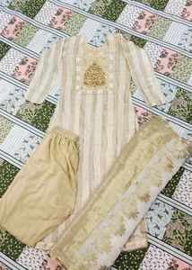 Golden Suit Set.. 🧡