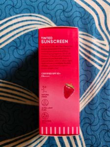 Dot &amp; Key Tinted Sunscreen SPF 50+ - Beige