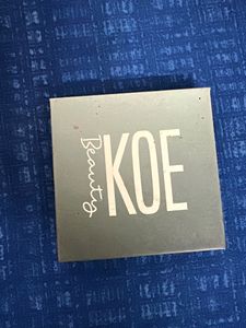 Koe Beauty Mrble blush