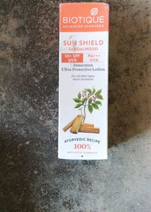 Biotique Sun Shield Sandalwood Sunscreen Lotion