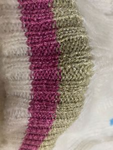 Rainbow Sweater 5-6 Yrs(clearing my stock asap)