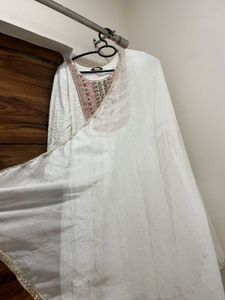 Elegant White Chikankari Kurta with Dupatta