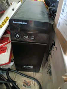 APC Back-UPS 600