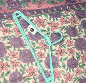 Almira Hangers