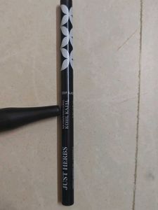 Lakme Insta-Liner Water Resistant Eyeliner