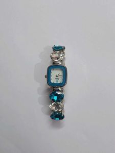 Jennie inspired Retro luxury Elegant Wrist Watch