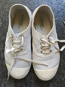 Girls White Canvas Shoes
