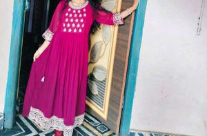 Beautiful Magenta Ethnic Gown