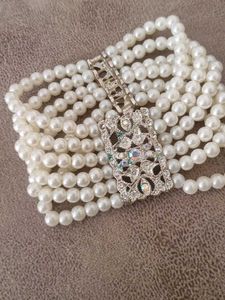 Elegant Faux Pearl Bracelet