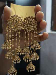 Exquisite Kundan &amp; Pearl Jewellery Set