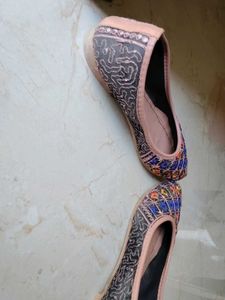 Embellished Jutti Flats
