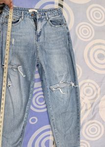 Ripped Boyfriend Jeans For Girls👖