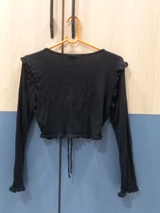 Chic Black Ruched Long Sleeve Crop Top