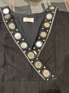 Black Kurta with bead lace detail From Bunaai
