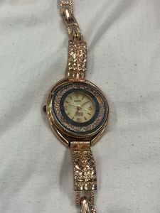 SK Luxury Rose Gold Watch - Elegant Diamond Studde