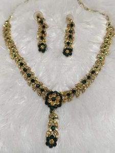 dark green ad jwellery set