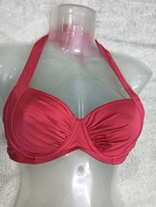 Stylish Red 🇦🇮Bikini Top