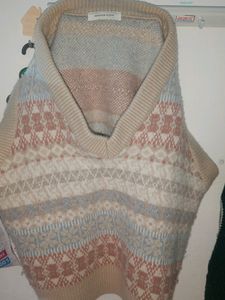 Sweater Vest Size: Length 17.7 Inch Waist : 39 inch