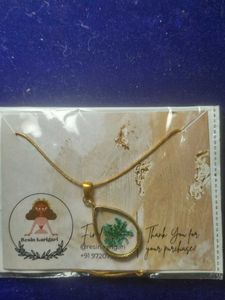 Combo-4 Resin Pendant Necklace