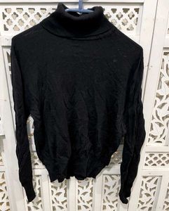 💝Black Turtleneck Top A