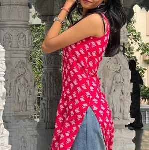 Pink Floral Print Kurti