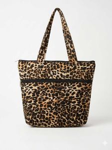 Stylish Leopard Print Tote Bag