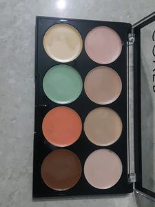 8 Colour Cover Studio Concealer Pallatte