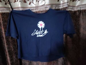 Cute Navy Blue "Just Be Cool" Daisy T-Shirt