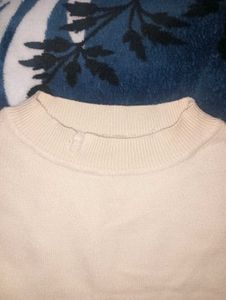 Cream Cropped Knit Top 🎀