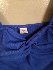 Front twisted crop top