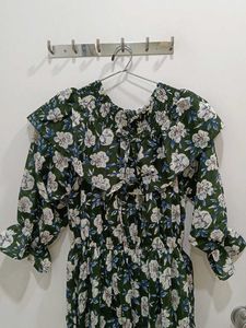 *New*Floral Midi Dress with Ruffle Collar