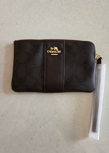 New Coach wristlet with dustbag
