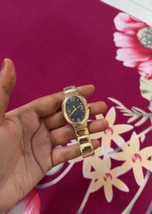 Elegant Gold Tone Watch