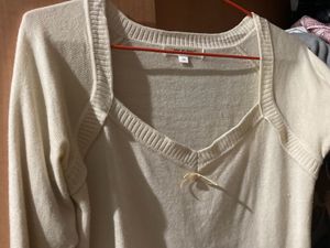 cute long sleeve top🤍