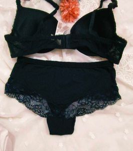 Black Lace Bra &amp; Panty Set