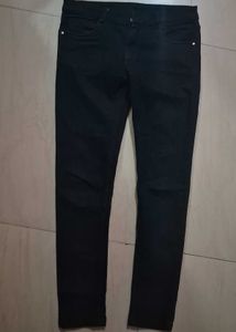 Black Skinny Jeans