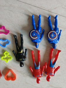 Superhero Action Figures &amp; Play Dough Cutters Set