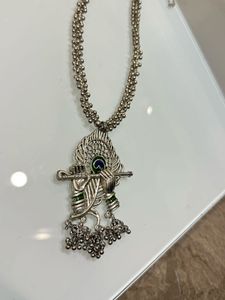 2 beautiful peacock feather silver necklace