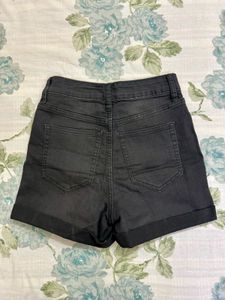 H&amp;M Women’s High-Waisted Dark Grey Denim Shorts |