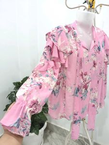 Chic Pink Floral Ruffle Blouse