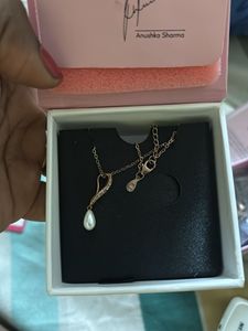 Elegant Pearl &amp; Diamond Necklace