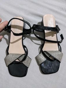Sparkling Embellished blocks Size 37
