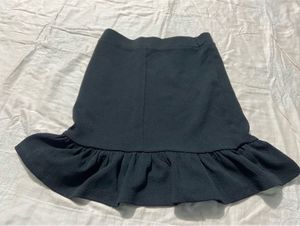 Black Off-Shoulder Top &amp; Ruffle Skirt Co-Ord Set