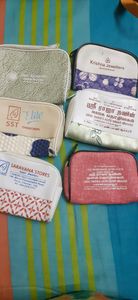 6 pouches