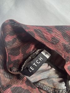 Chic Ruched Leopard Print Top