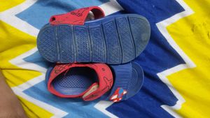 trandy girls sandals