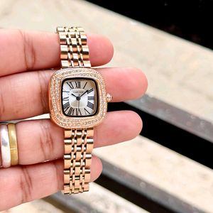 Elegant Cartier Ladies Watch premium pc